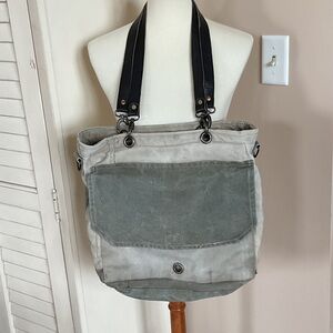 Vintage Addiction Tote Bag